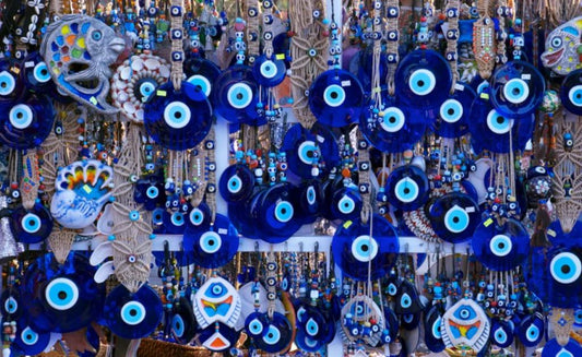 5 Surprising Signs That You Need to Wear an Evil Eye Bracelet